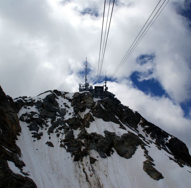 The view of Corvatsch Bergstation from the cable car.